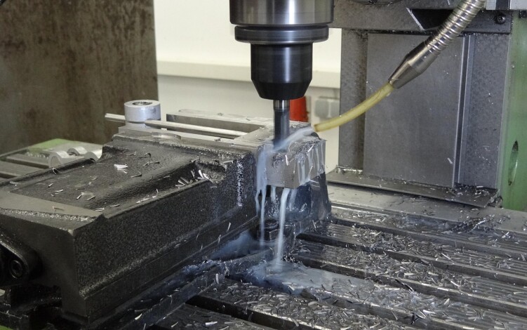 Maziva budoucnosti: jak chemický průmysl reaguje na nové potřeby trhu