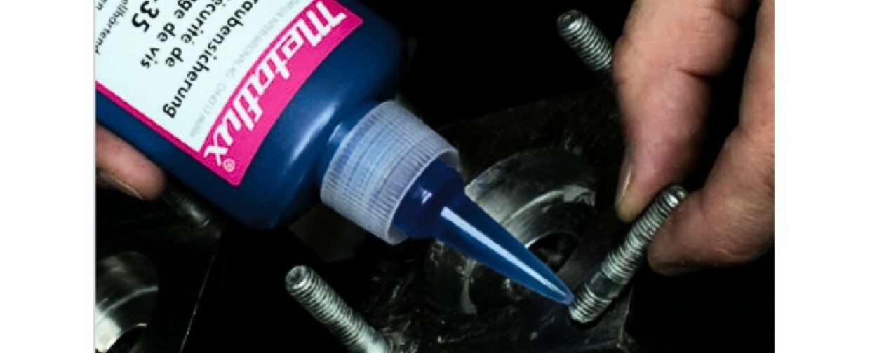 Tekuté závlačky a těsnění